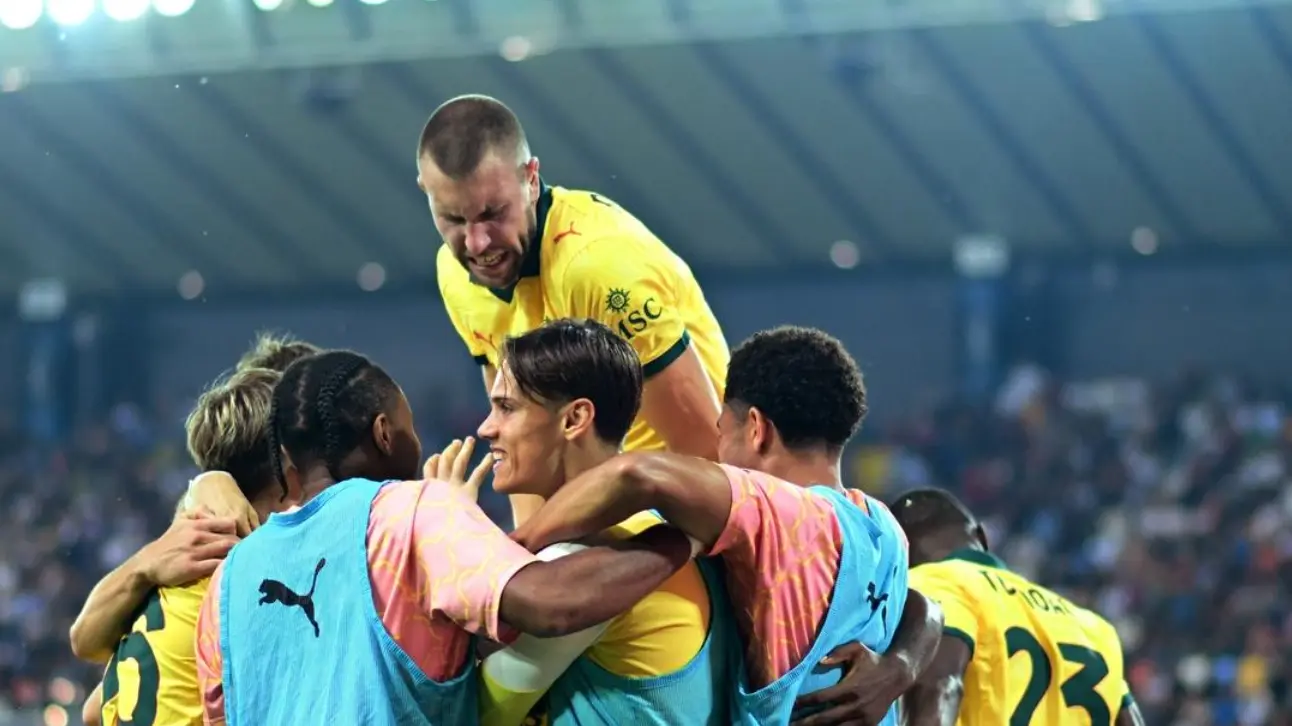 率队豪取 率队豪取