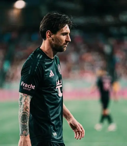 他们客场挑 他们客场挑